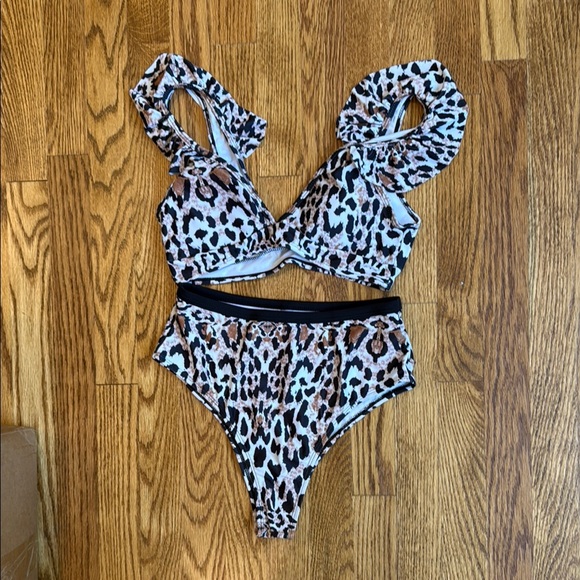 Other - Leopard two piece ruffled bikini